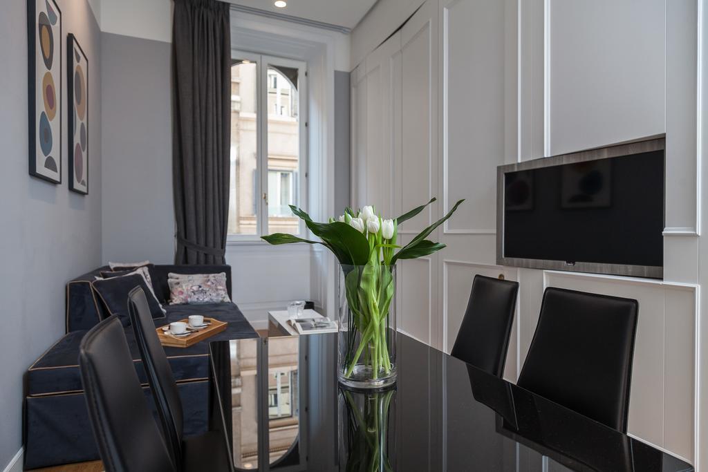Amazing Suite Piazza Venezia Рим Екстер'єр фото